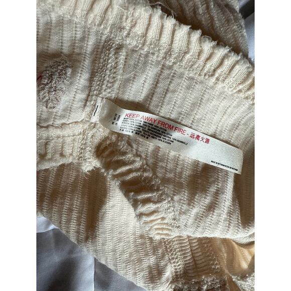 FREE PEOPLE MOVEMENT TOP size XS - Picture 6 of 6